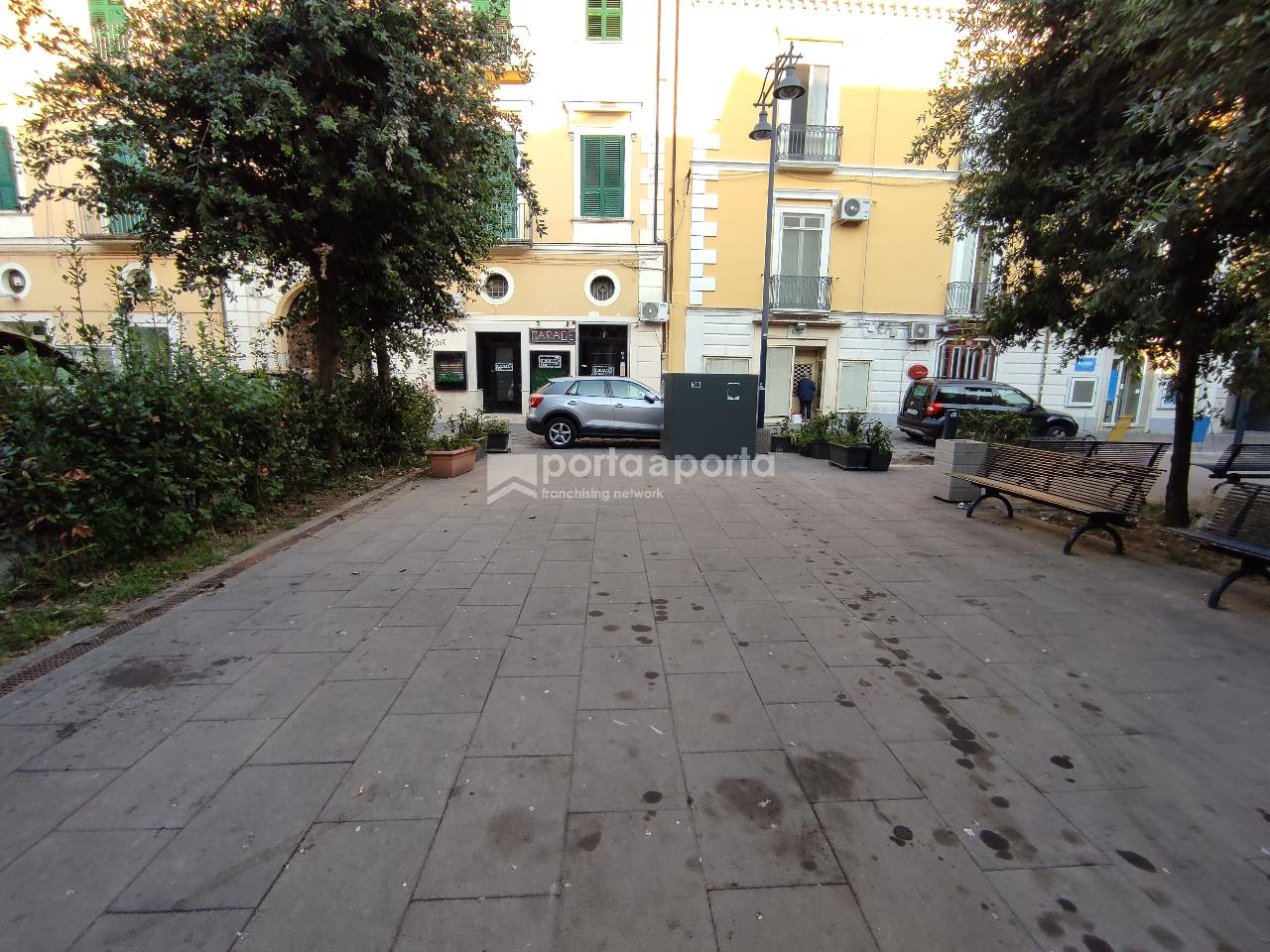 Palazzina commerciale in Via Fratelli Correra, Caserta, {3} - Foto 2