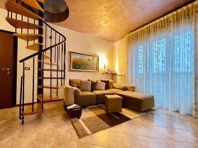 Penthouse in {3}, Via Antonio Pigafetta 158a - Foto 1