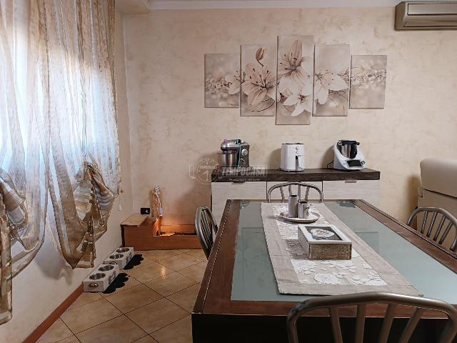 4-room flat, Ospitaletto - Photo 1