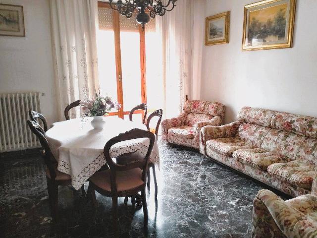 4-room flat in Via Roma, Rufina - Photo 1