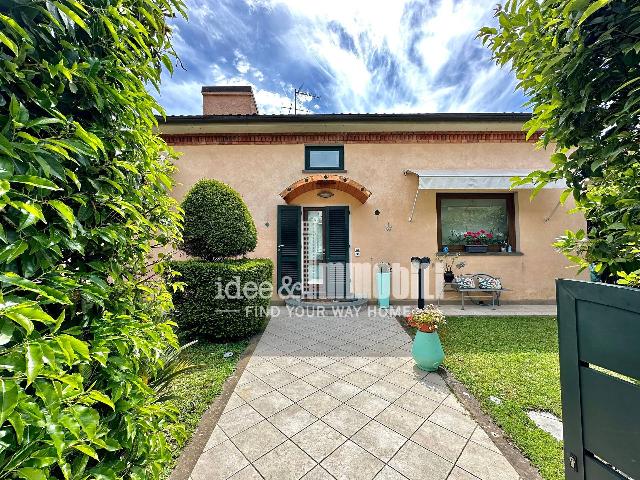 Villa in Via Adua, Montecatini-Terme - Foto 1