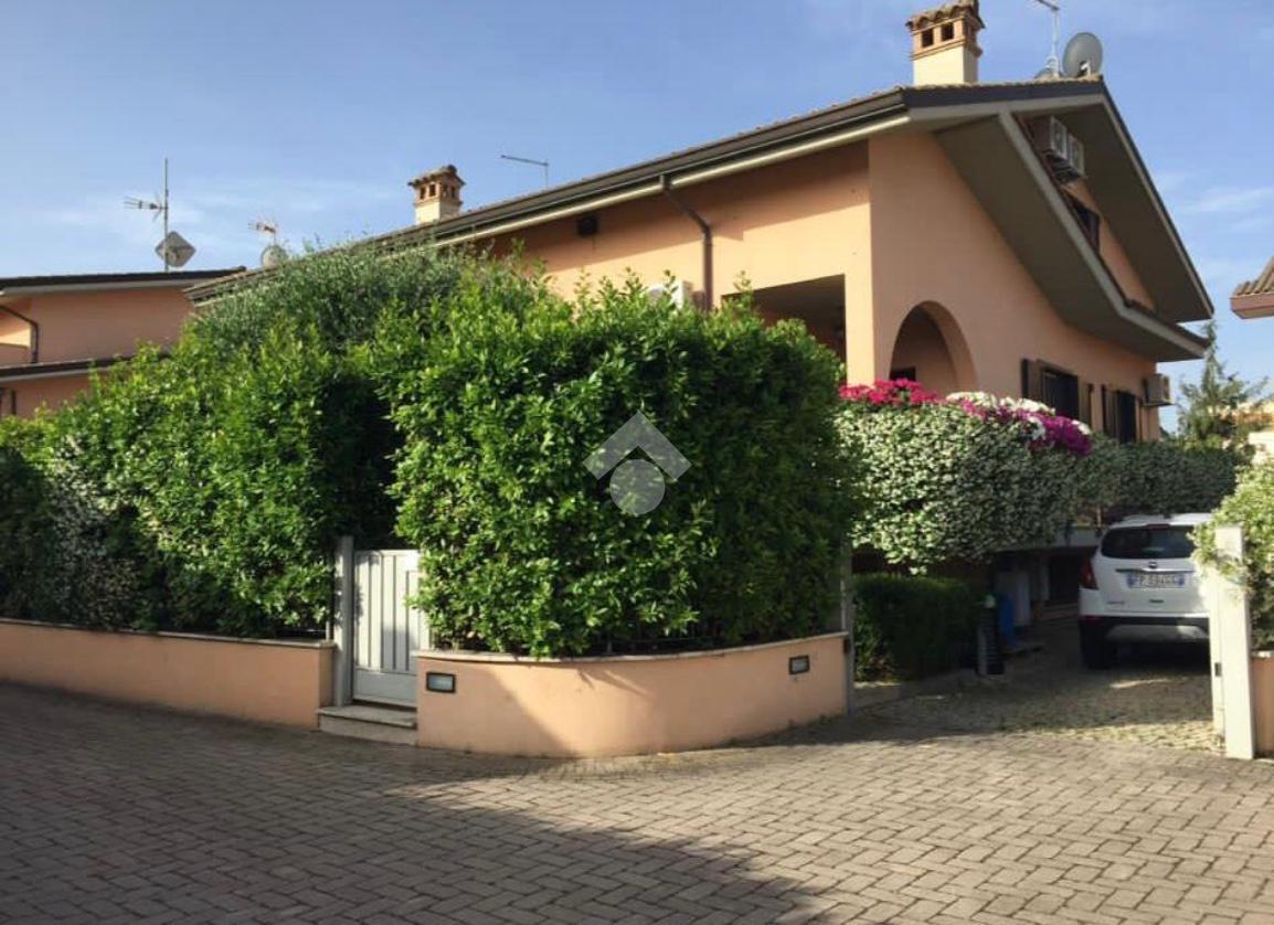 Villa in vendita a Fiumicino