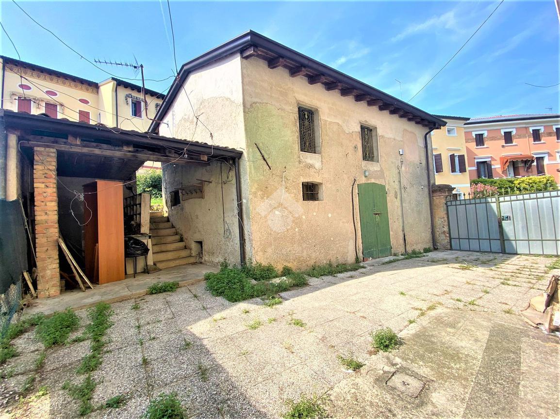 Villa in vendita a Nervesa Della Battaglia