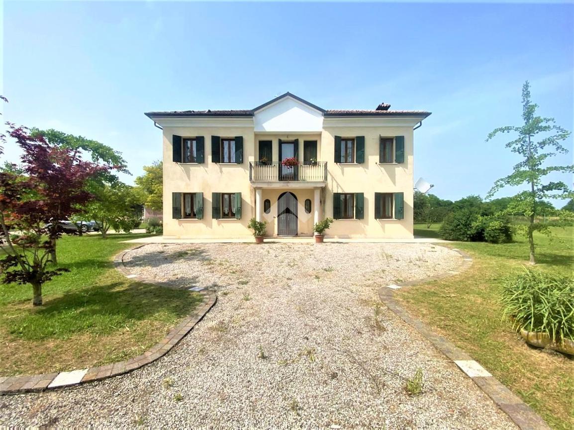 Villa in vendita a Maserada Sul Piave