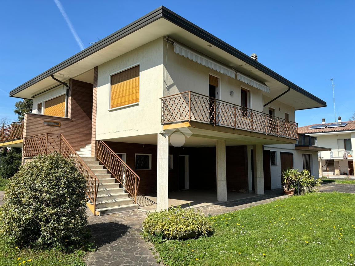 Villa in vendita a Silea
