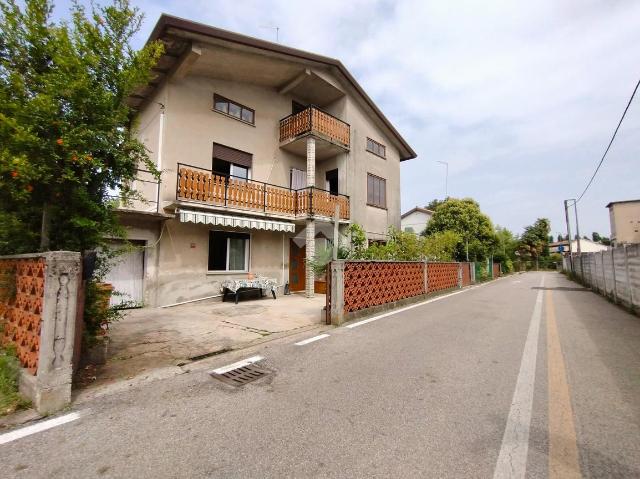 Villa in Via Indipendenza 1, Arcade - Foto 1