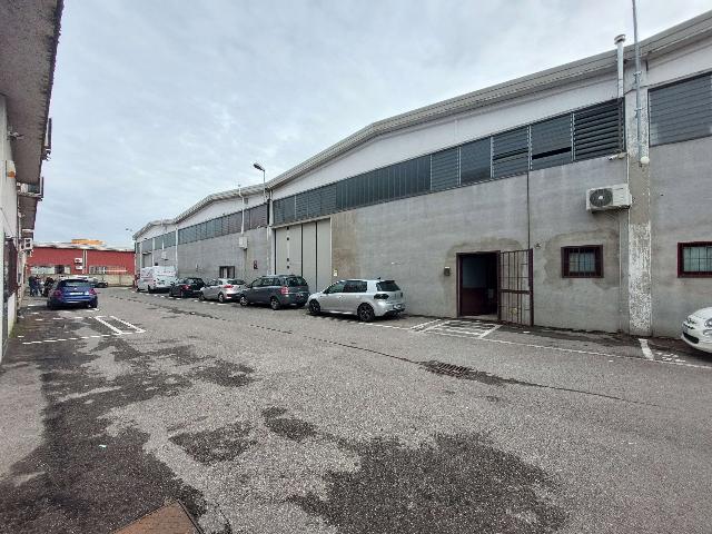 Industrial shed in {3}, Via Torino 34 - Photo 1