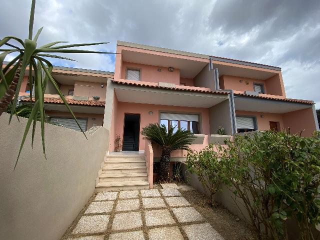 Terraced house in Via Telesio, Cagliari - Photo 1