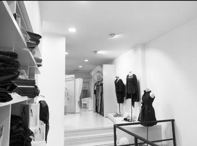 Shop in Corso Europa 53, Genova - Photo 1