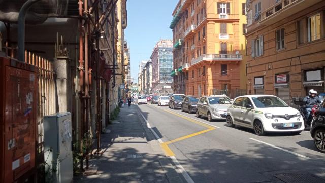 Negozio in Via Giovanni Tommaso Invrea 4, Genova - Foto 1