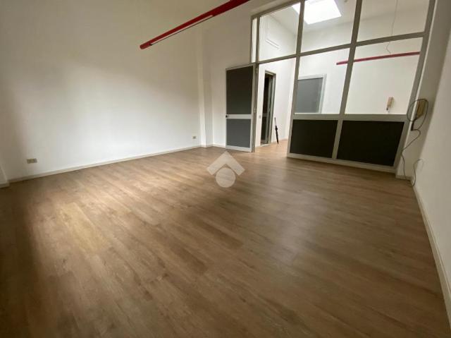 Büro in Viale Cembrano 59, Genova - Foto 1