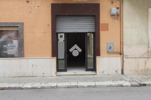 Garage or car box in Via Adamello 8, Brindisi - Photo 1