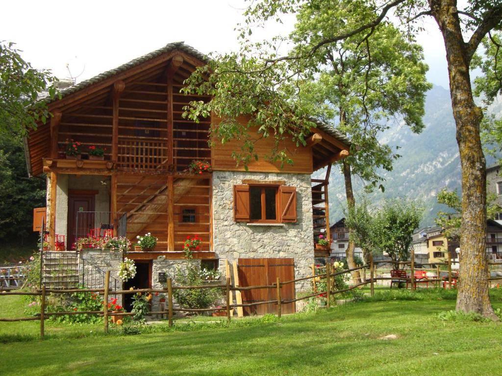 Albergo in Località Gabbio Snc, Campertogno, {3} - Foto 1