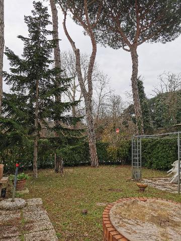 Detached house in Via dell Edera, Pisa - Photo 1