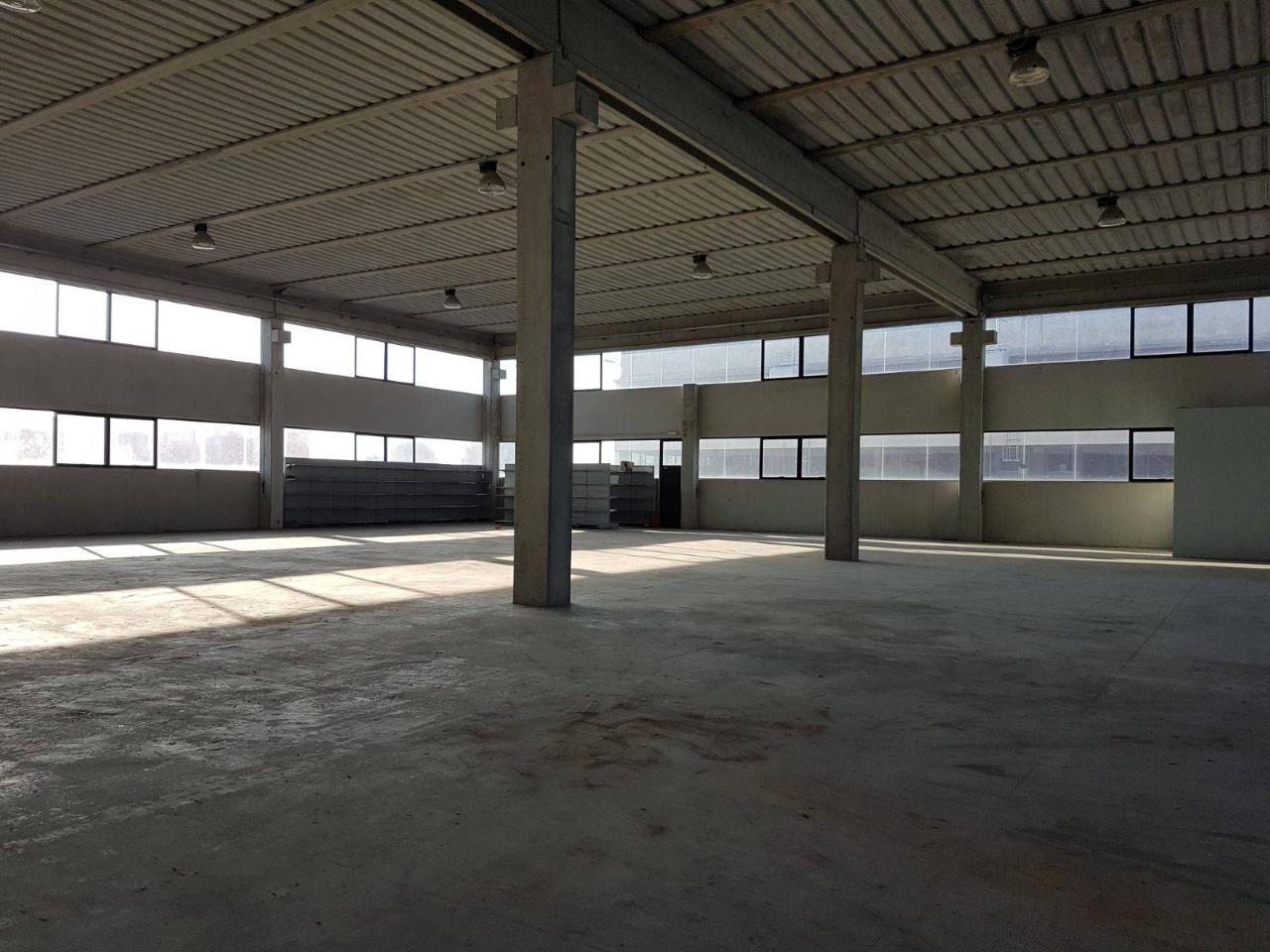 Esercizio commerciale in Piazza Guerrazzi, Pisa, {3} - Foto 2