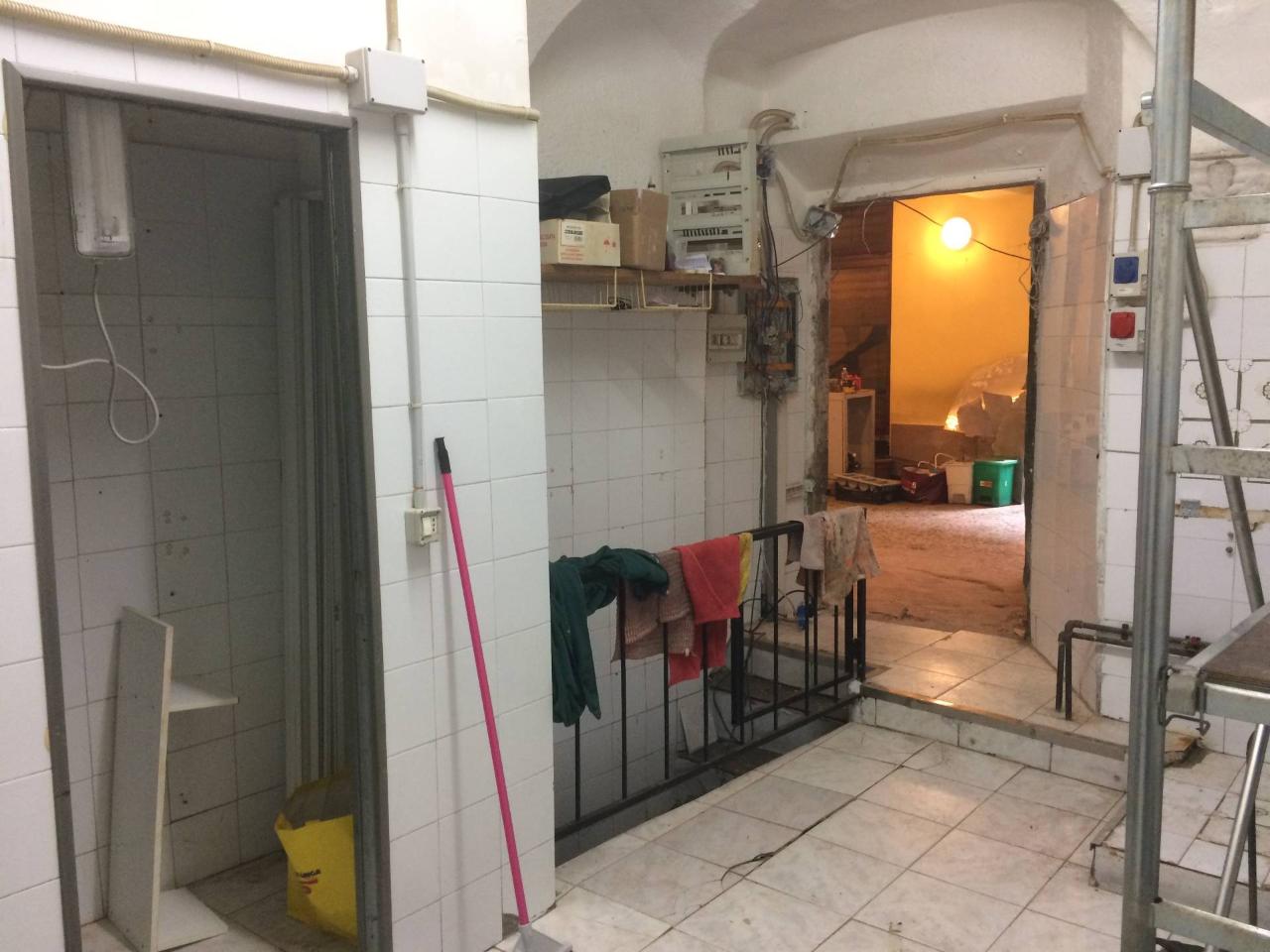 Esercizio commerciale in Piazza Chiara Gambacorti, Pisa, {3} - Foto 2