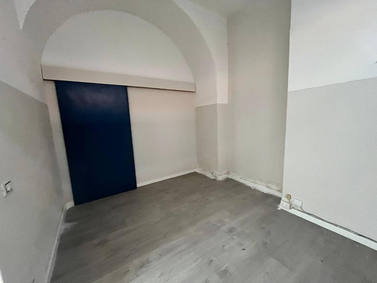 Esercizio commerciale in Via Sant'Andrea 1, Pisa, {3} - Foto 1