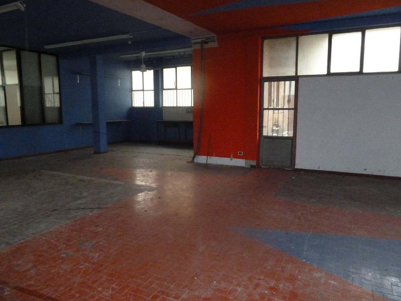 Esercizio commerciale in Tosco Romagnola 1, Cascina, {3} - Foto 2