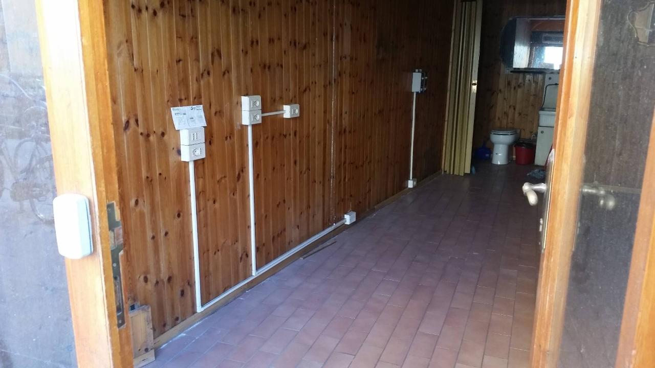 Esercizio commerciale in Lungarno Mediceo, Pisa, {3} - Foto 2
