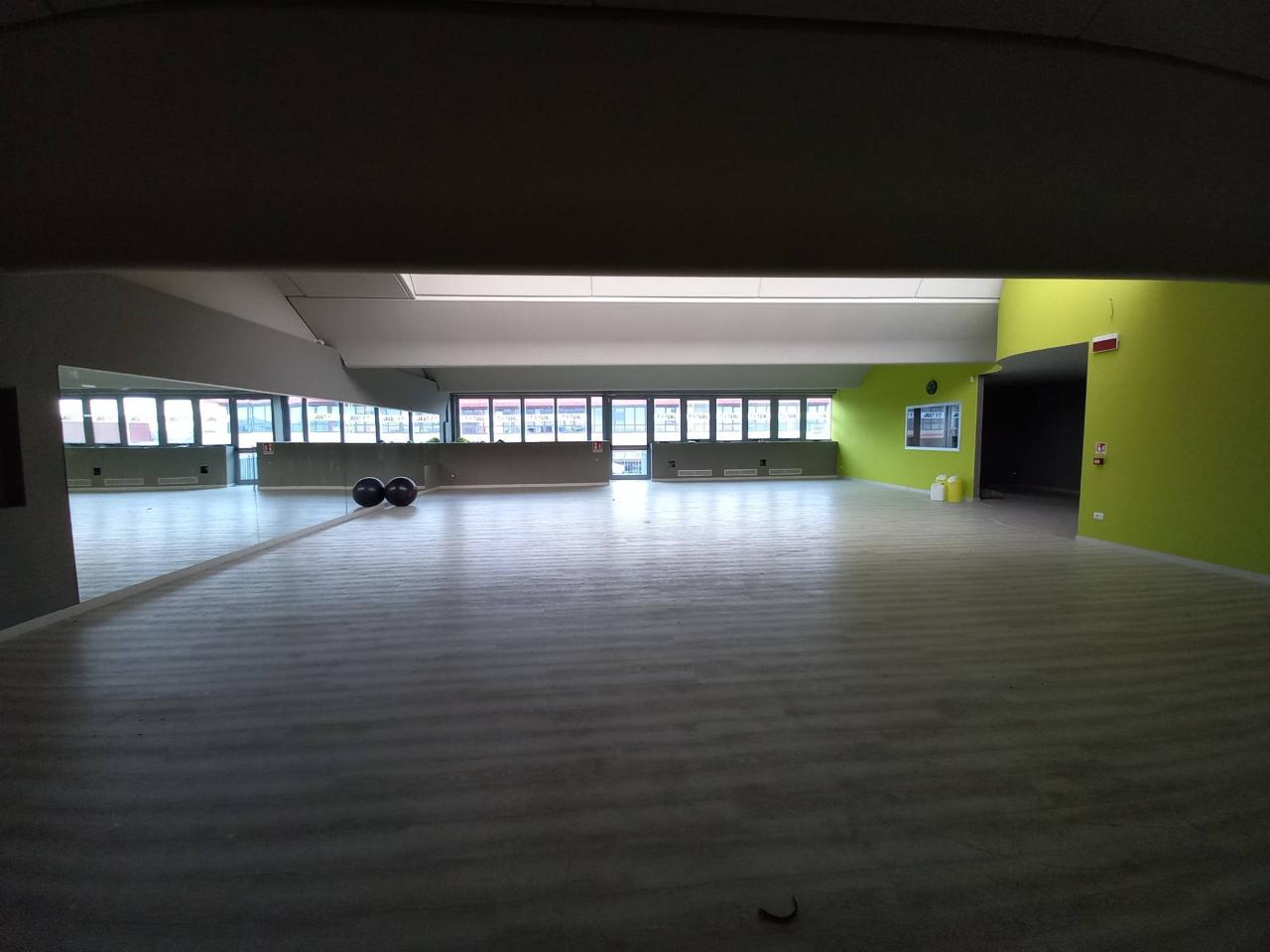 Esercizio commerciale in Via Gronchi, Pisa, {3} - Foto 1