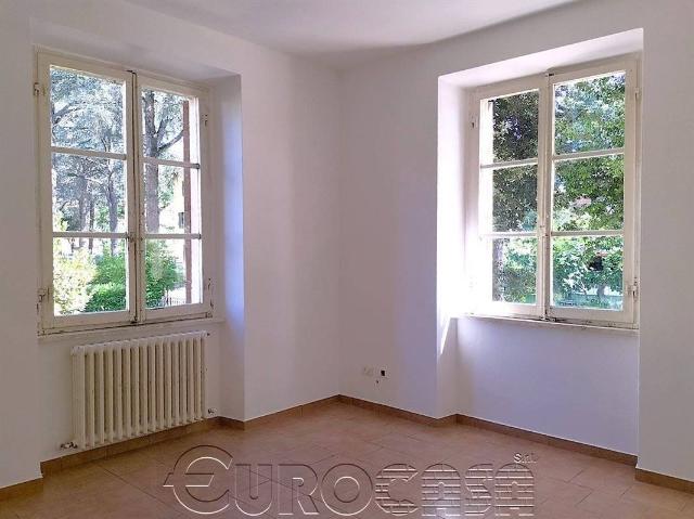 4-room flat in Viale Unità d'Italia 8, Umbertide - Photo 1