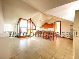 4-room flat in Via Giuseppe Garibaldi 52, Bovolone - Photo 1