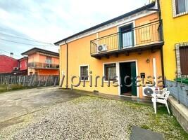 3-room flat in Via Giuseppe Garibaldi 52, Bovolone - Photo 1