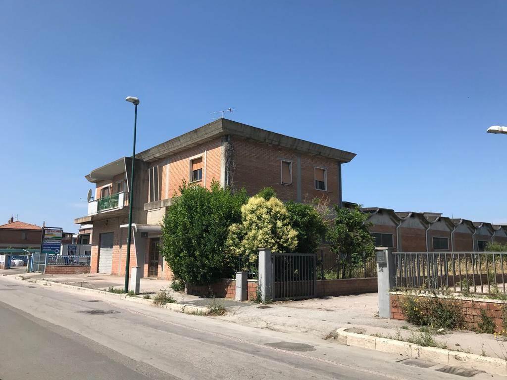 Laboratorio in , Grosseto, {3} - Foto 1