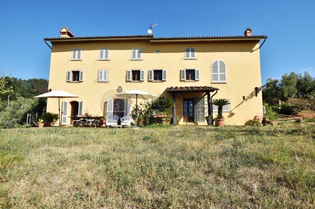 Villa in vendita a Pistoia