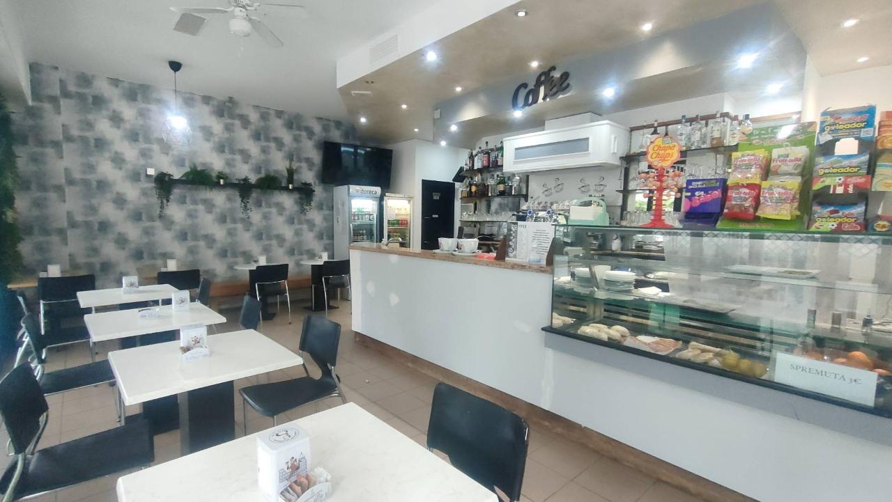 Bar in Viale Ortigara, Rimini, {3} - Foto 2
