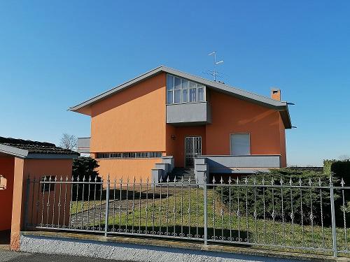 Villa in vendita a Monte Cremasco
