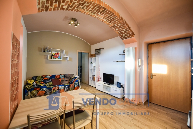 2-room flat in Piazza De Amicis 76, Torino - Photo 1