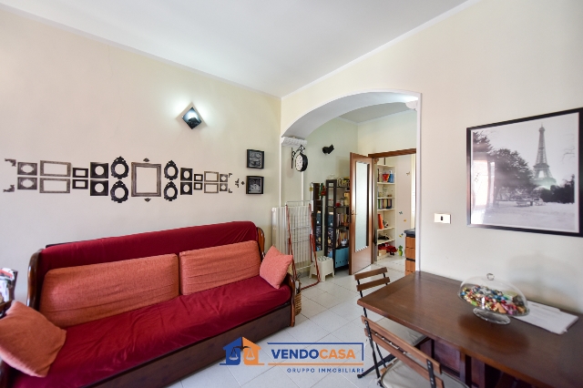 2-room flat in Via San Donato 46, Torino - Photo 1