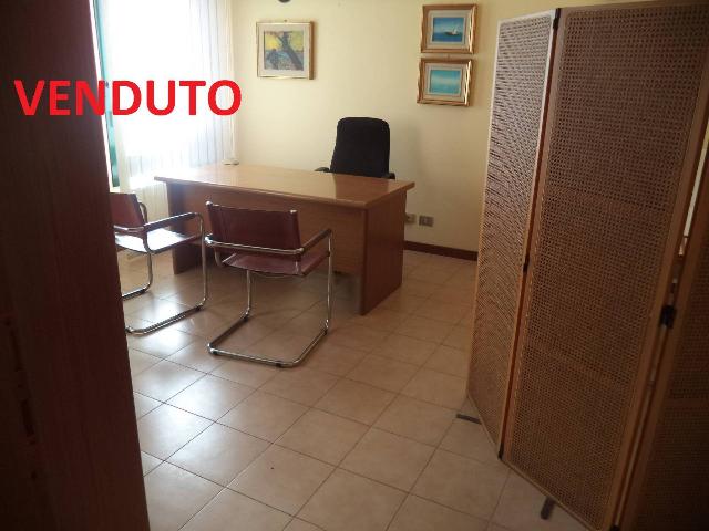 Gemeinschaftsbüro in Via Maglio del Rame 13, Bergamo - Foto 1