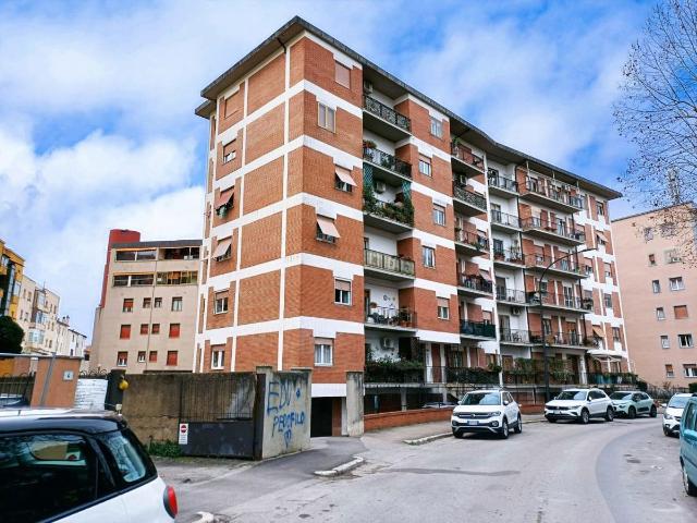 Vierzimmerwohnung in Via Adamello 10, Grosseto - Foto 1