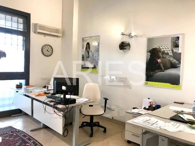 Gemeinschaftsbüro in Via Umberto Giordano, Roma - Foto 1