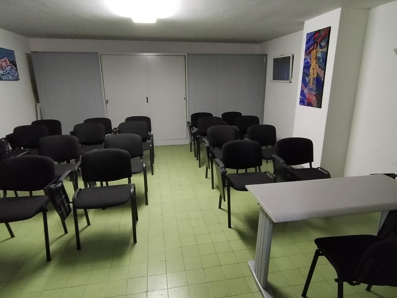 Negozio in Via Pietro Agosti 212, Sanremo, {3} - Foto 1