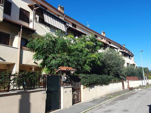 Vierzimmerwohnung in Via Giorgio Morandi, Capena - Foto 1