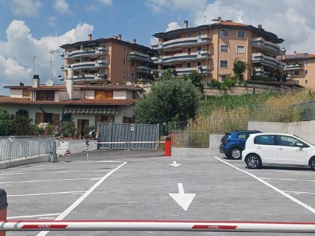 Posto auto in Via Capoliveri, Roma - Foto 1