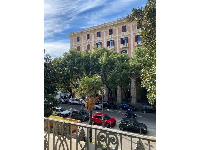 3-room flat in Via Roma 180, Salerno - Photo 1