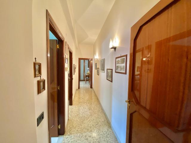 3-room flat in {3}, Via Papa Giovanni XXIII - Photo 1