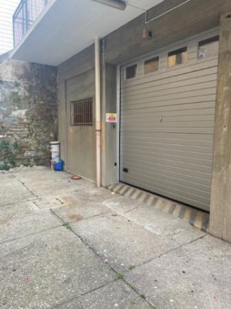 Garage - Posto auto in affitto a Trieste