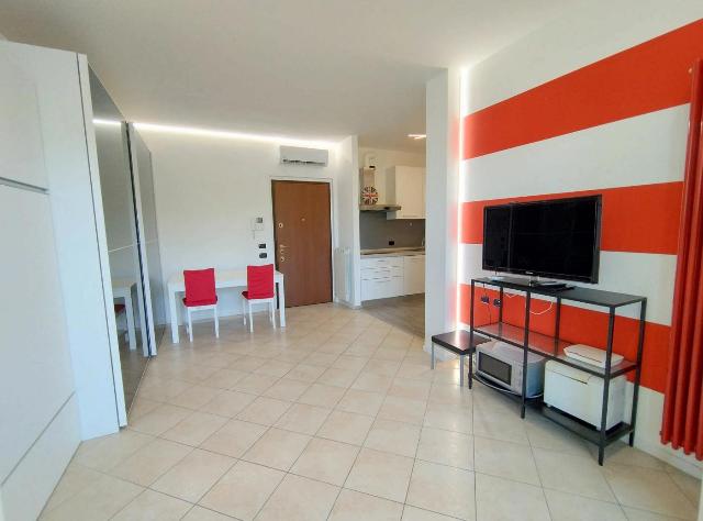 One-room flat in Via Caduti sul Lavoro 5, Santo Stefano Ticino - Photo 1