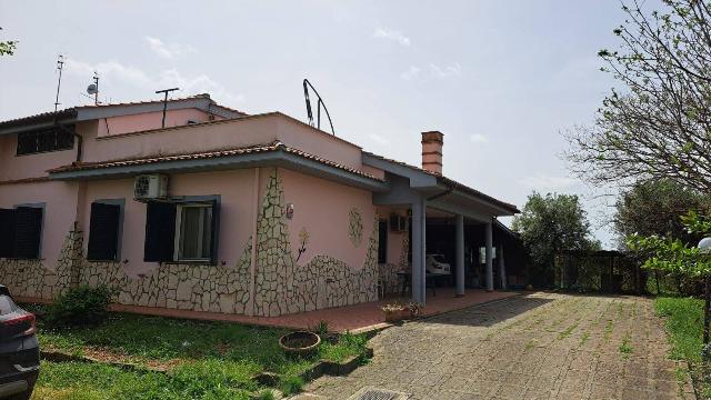 Villa in Via dei Noccioli, Genzano di Roma - Foto 1