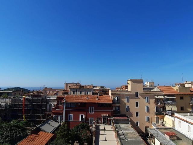 Quadrilocale in Via dei Mille 32, Genzano di Roma - Foto 1