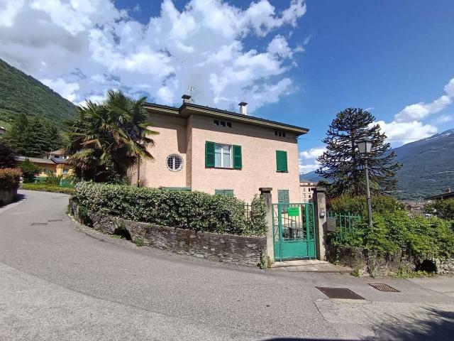 Dreizimmerwohnung in Via De' Capitani di Masegra 4, Sondrio - Foto 1