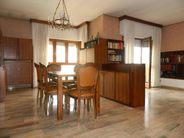 4-room flat in Via Mazzini, Sondrio - Photo 1