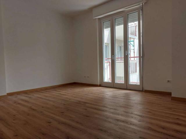 2-room flat in Via Toti 50/a, Sondrio - Photo 1