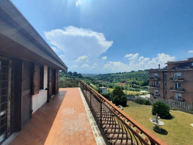 Villa in Via Lago di Bracciano, Fonte Nuova - Foto 1