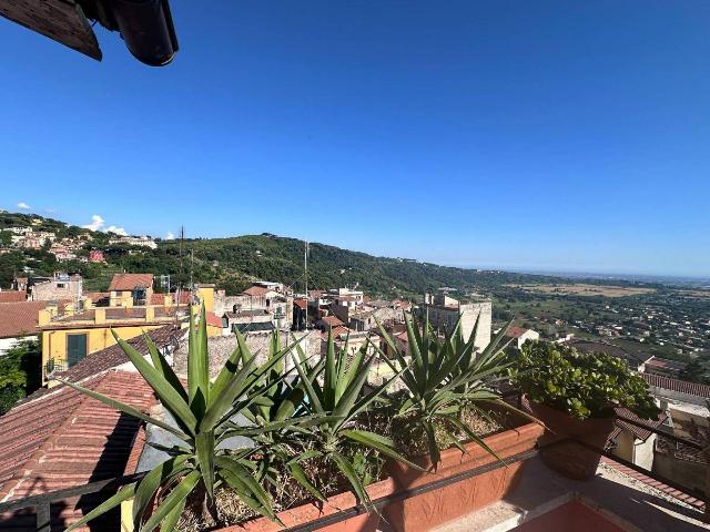 2-room flat in Via Indipendenza, Ariccia - Photo 1